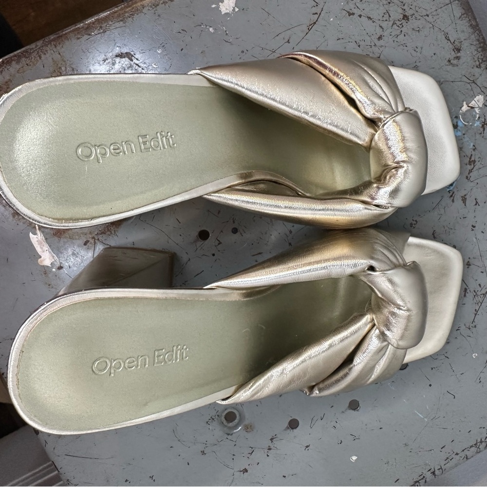 Open Edit Saydee Sandal Gold size 8M - Picture 8 of 11